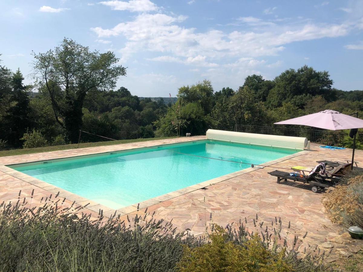 La Ferme De Sapharey Bed & Breakfast Sarrazac  Dış mekan fotoğraf