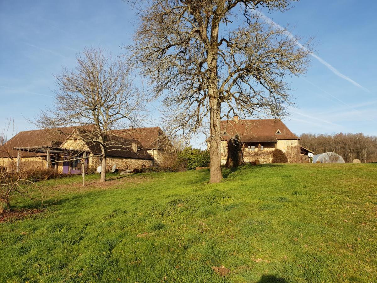 La Ferme De Sapharey Bed & Breakfast Sarrazac  Dış mekan fotoğraf